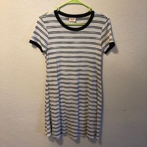 Flared T Shirt Dress Mossimo 💚
